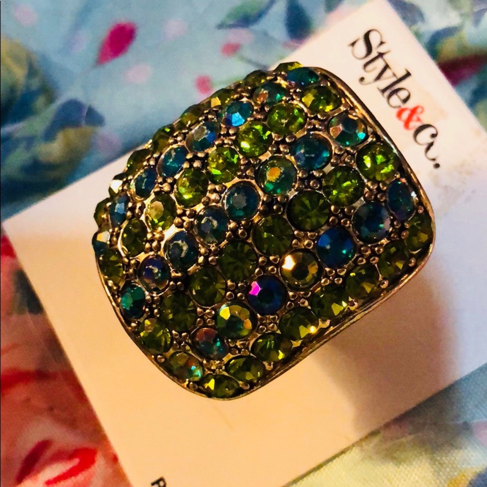 Style & Co multi-colored dazzling adjustable ring